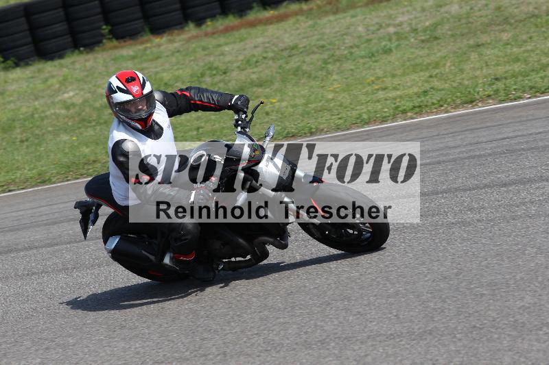 /Archiv-2022/06 15.04.2022 Speer Racing ADR/Instruktorengruppe/7-1